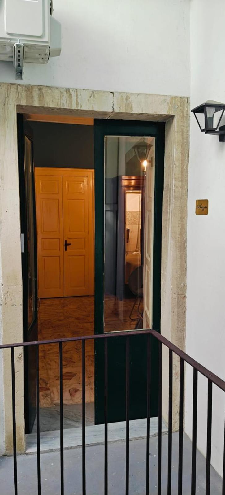 Baroque Bed & Breakfast Ачиреале Екстериор снимка