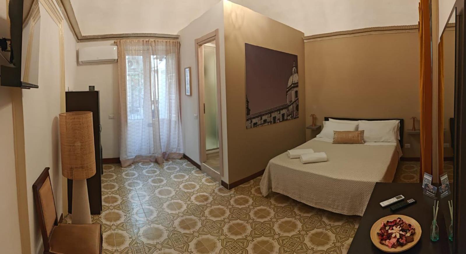 Baroque Bed & Breakfast Ачиреале Екстериор снимка