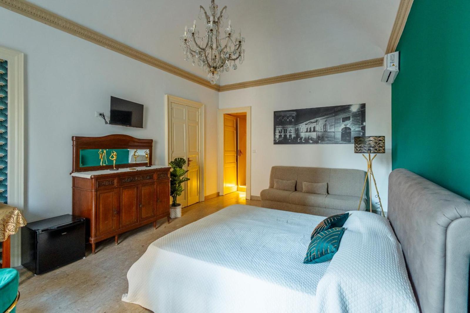 Baroque Bed & Breakfast Ачиреале Екстериор снимка
