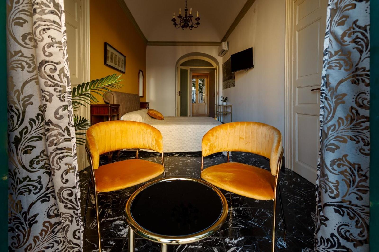 Baroque Bed & Breakfast Ачиреале Екстериор снимка