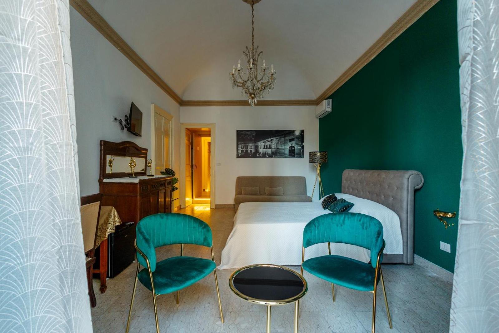 Baroque Bed & Breakfast Ачиреале Екстериор снимка